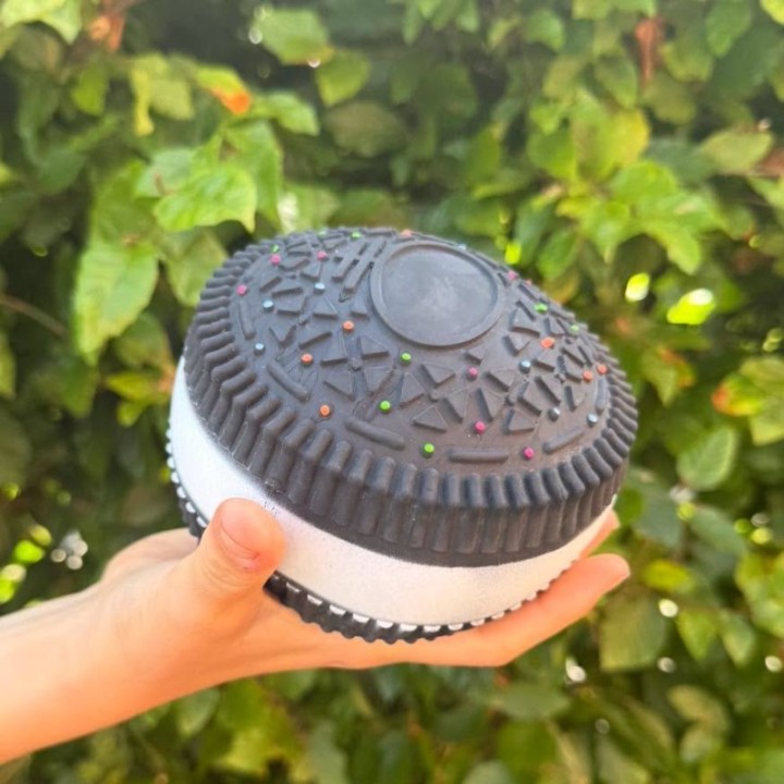 XXL Cookie-squishy – sort eller lyserød | Dit Lagersalg